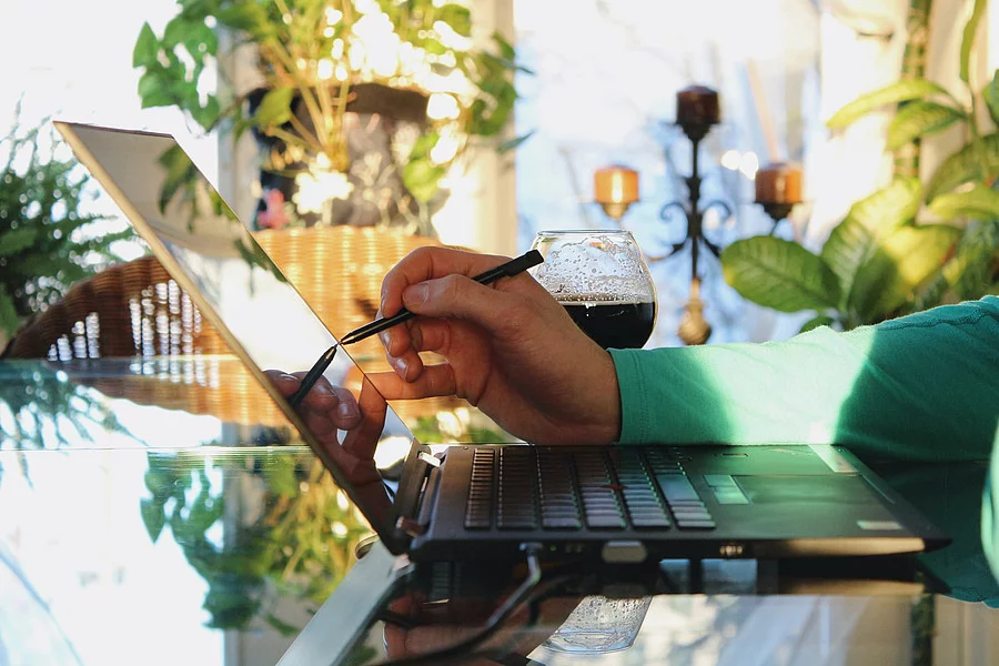 eSignaturen – Verträge einfach und schnell unterzeichnen csm sigmund LCun3uxh z0 unsplash 44ef2a9577